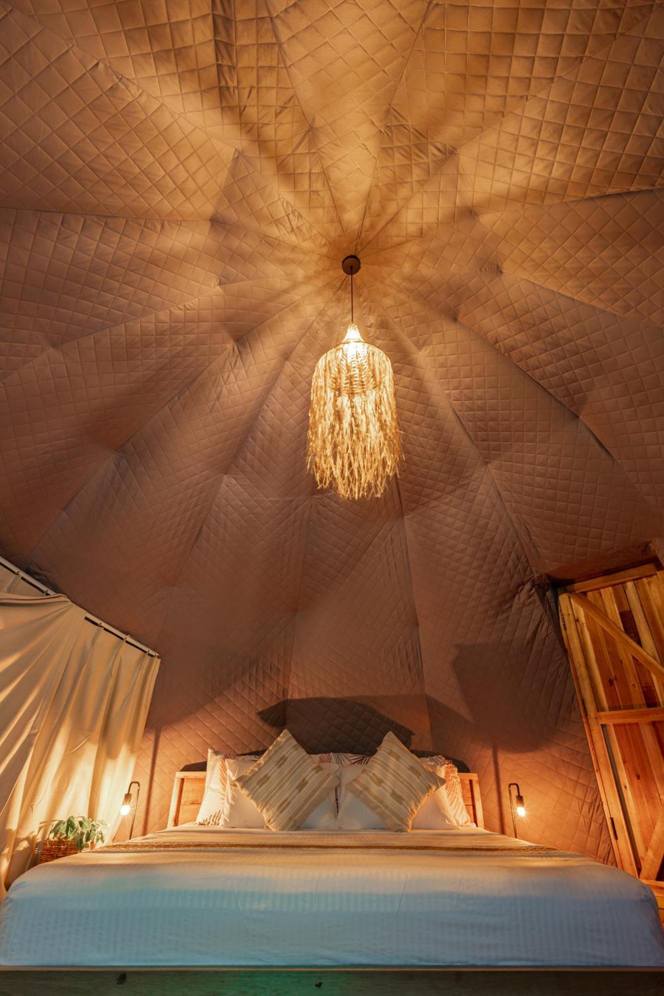 Готель Domes And Dreams Lio Glamping Ель-Нідо Екстер'єр фото