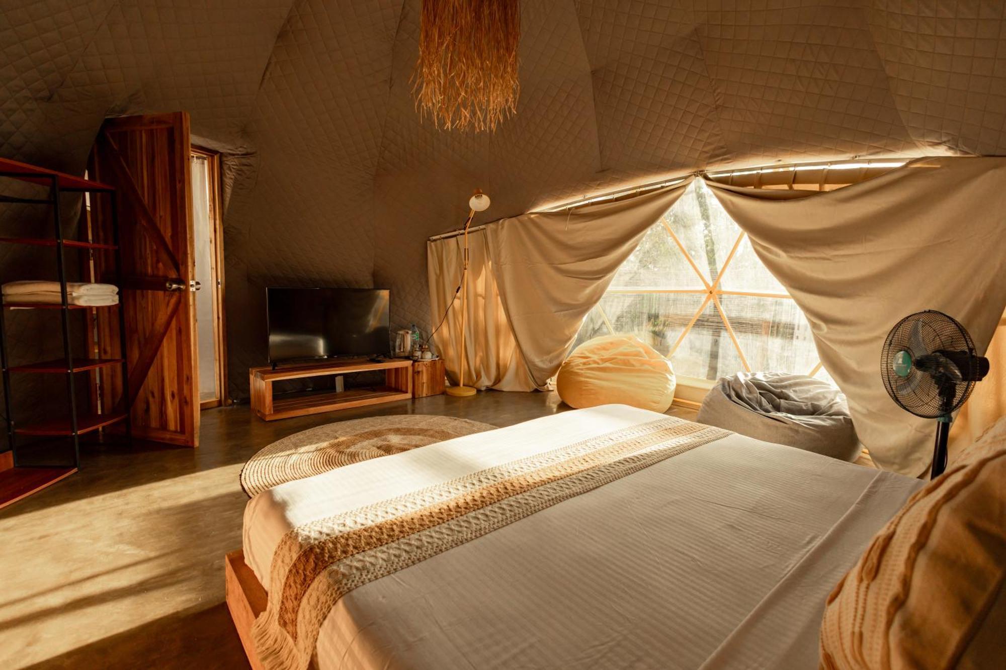 Готель Domes And Dreams Lio Glamping Ель-Нідо Екстер'єр фото