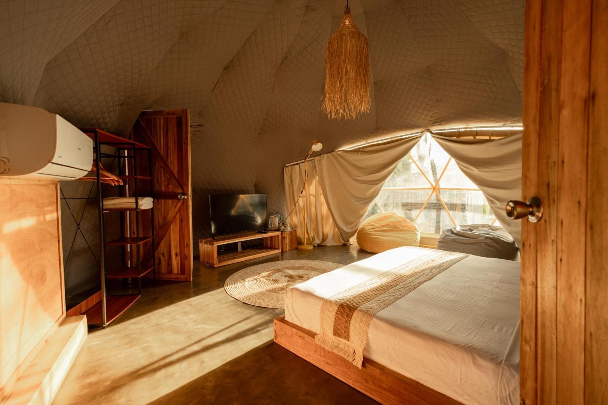 Готель Domes And Dreams Lio Glamping Ель-Нідо Екстер'єр фото